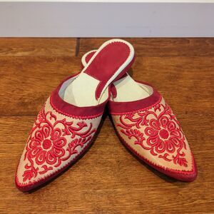 Ornate Embroidered Moroccan Womens Red Leather Slippers or Babouches Shoes 8.5-9